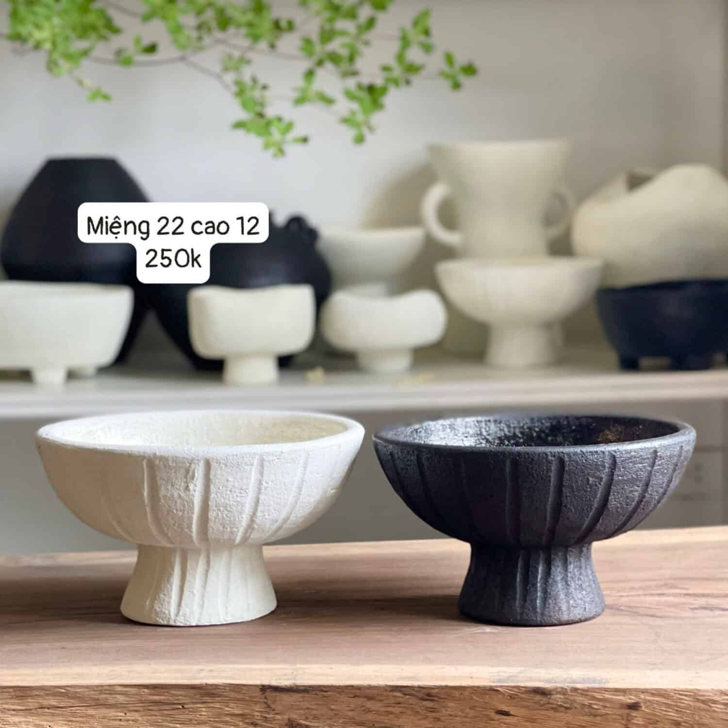 Gốm Chăm - Ang khía có chân M22C12